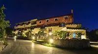 Dantes Maisonettes اليكاناس